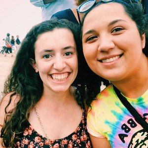 Meet your Posher, Elise